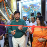 Union Minister Ramdas Athawale and Ashwani Kumar Choubey inaugurated Kanaka Jewellers in Karol Bagh